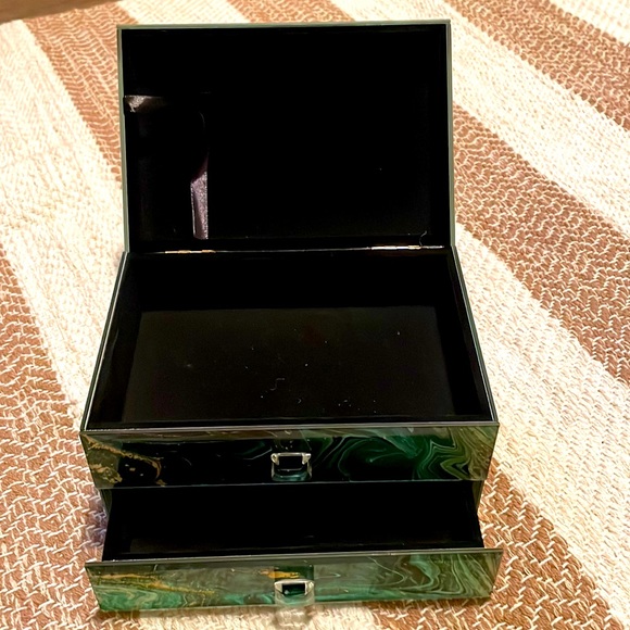 Jewelry Box - Picture 3 of 10